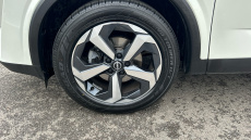 Nissan Qashqai 1.3 DiG-T MH 158 N-Connecta 5dr Xtronic Petrol Hatchback